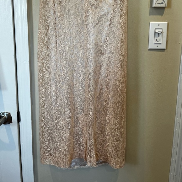 1920’s Vintage Lace Dress with Slip. - Picture 2 of 9